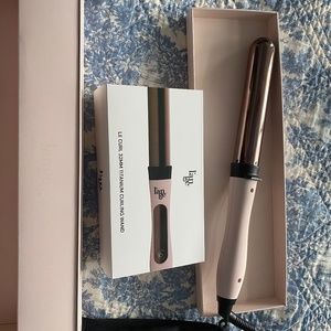 Titanium  curling wand.  32 mm